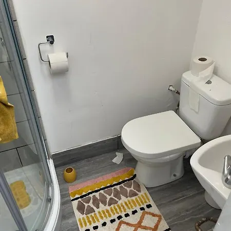 Apartment 1 Bedroom And Studio Apartments Leeds City Heaven